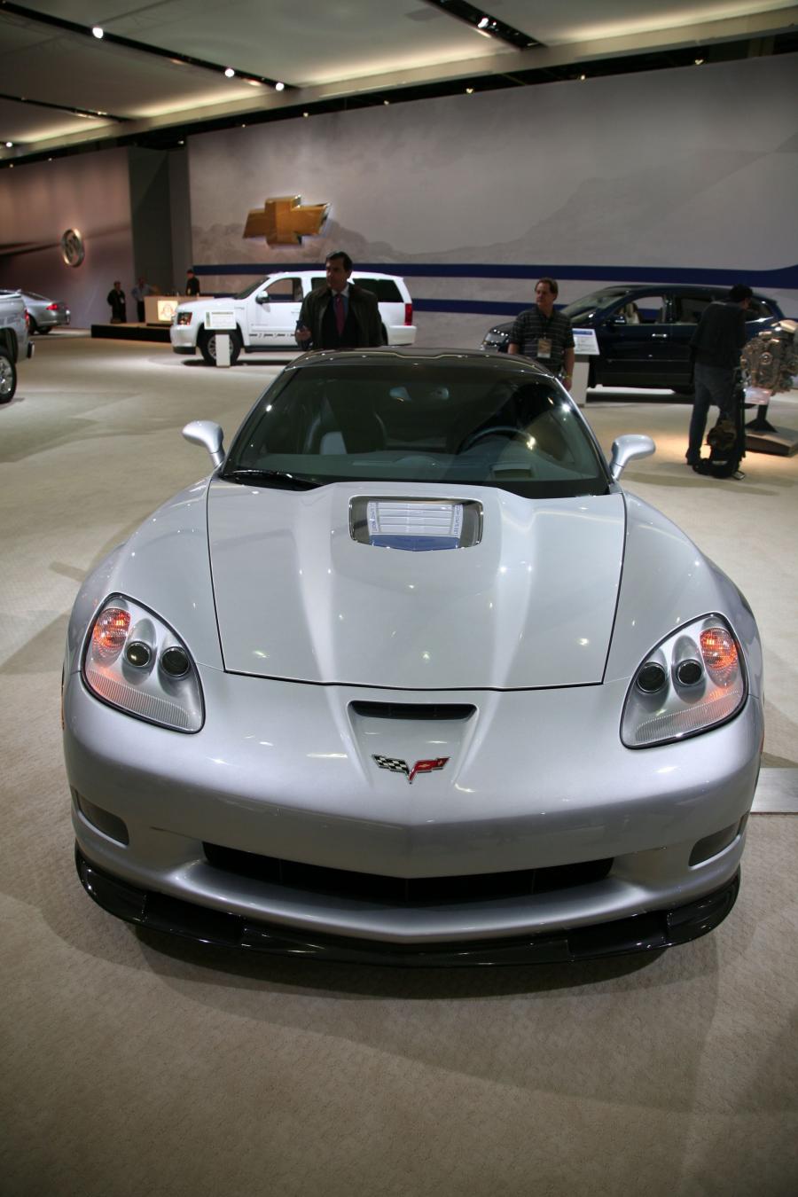  Chevrolet Corvette ZR1 2009 года  (фото 31 из 290)